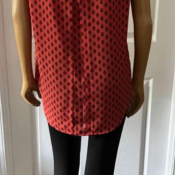 Top - Picture 2 of 6